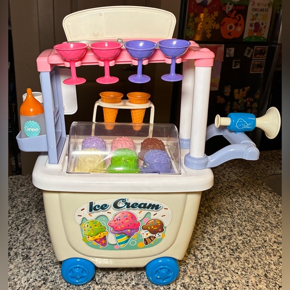 Play go Toy Ice Cream Cart Stand 28 piece kid toy - Picture 7 of 10